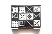 Gra logiczno-zręcznościowa kuleczki roz. 3x3x1,5cm 12szt.